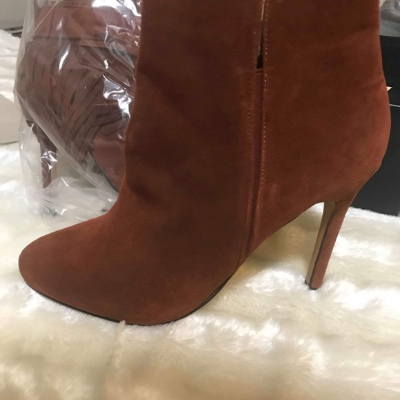 June Ambrose heel boots - Picture 2 of 8